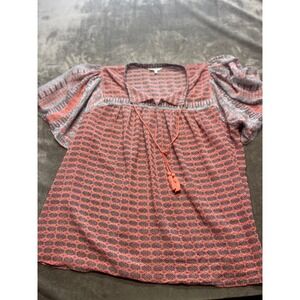 Lucky Brand Women's 2X Blouse Coral Gray Print Short Sleeve Tassel Tie Neck‎